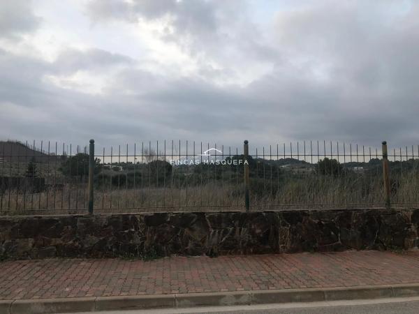 Terreno en avenida Montseny, 1