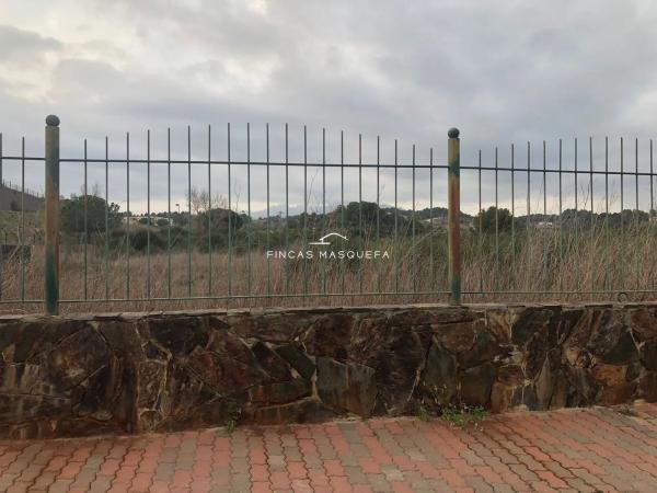 Terreno en avenida Montseny, 1