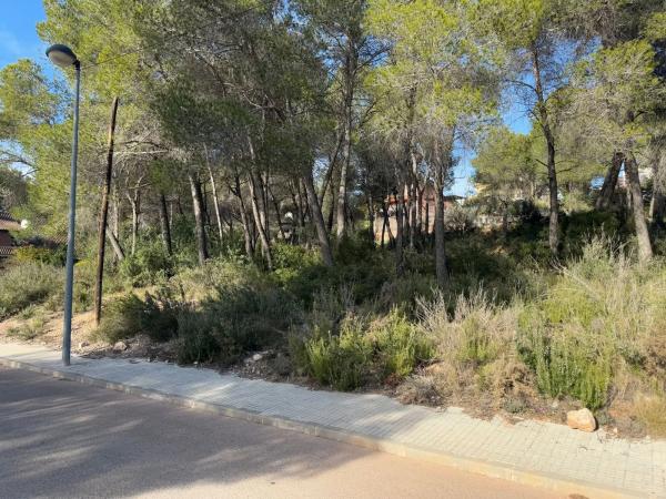 Terreno en calle de Salvador Dalí, 5