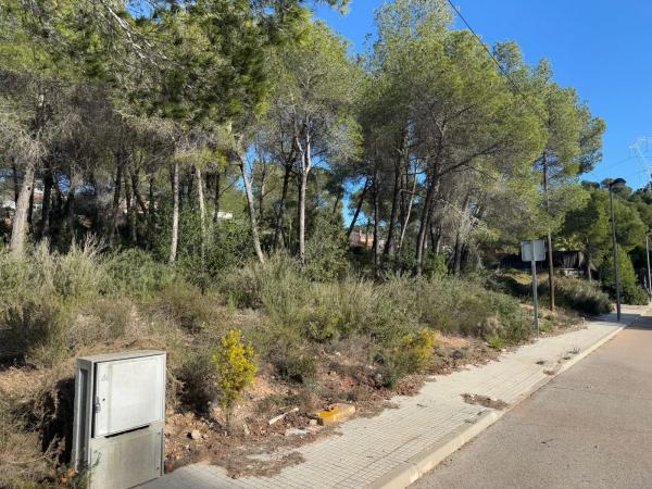 Terreno en calle de Salvador Dalí, 5
