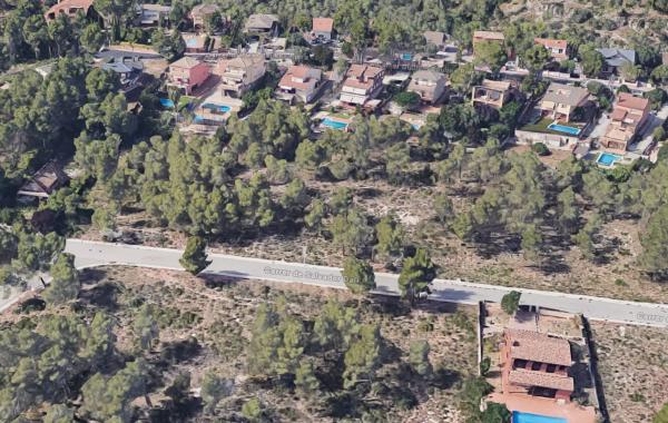 Terreno en calle de Salvador Dalí, 5