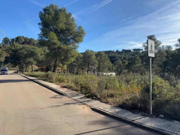 Terreno en calle de Salvador Dalí, 5