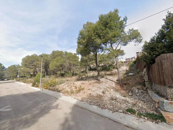 Terreno en calle de Salvador Dalí, 5