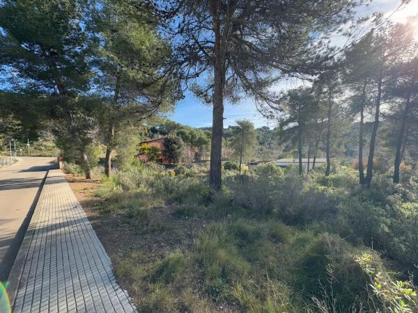 Terreno en calle de Salvador Dalí, 5