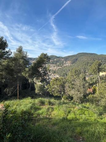 Terreno en calle Enric Morera