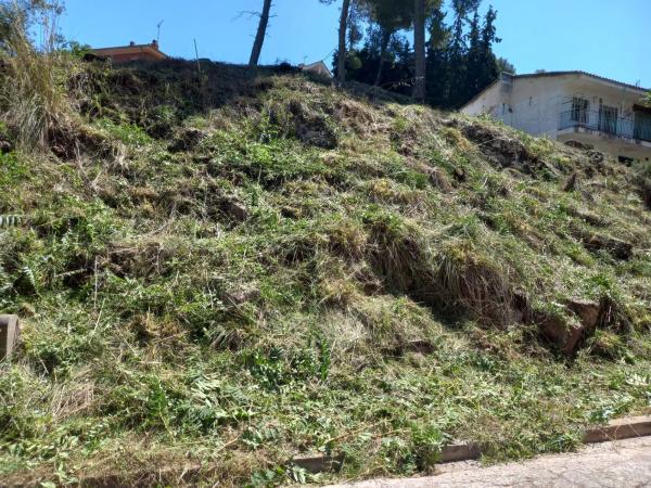 Terreno en calle Enric Morera