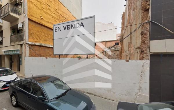 Terreno en calle del Sol