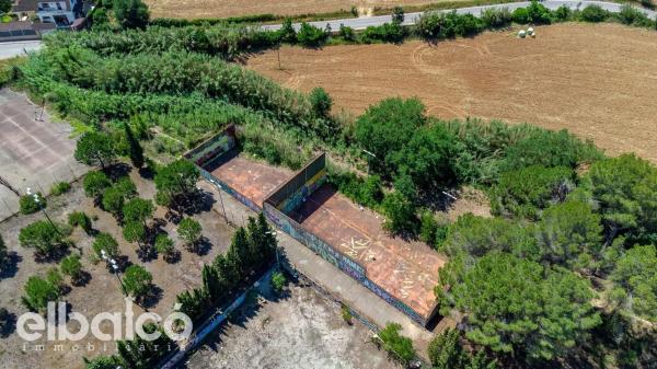 Terreno en paseo Paradís