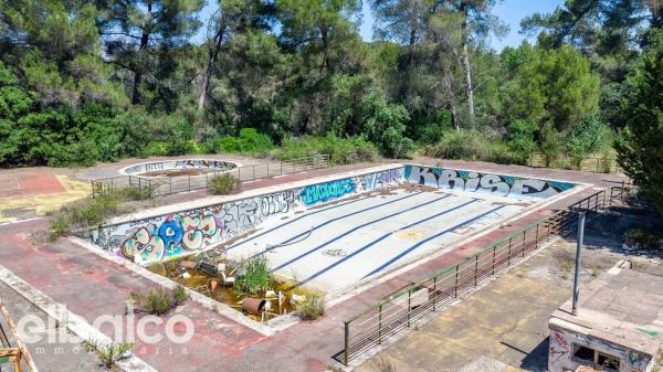Terreno en paseo Paradís