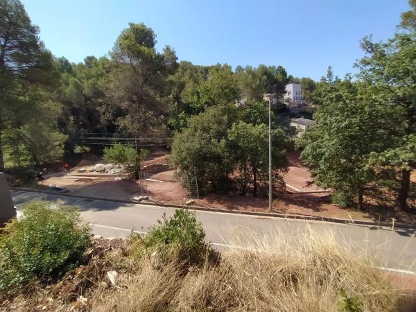Terreno en avenida de la Mare de Déu de Lourdes, 74