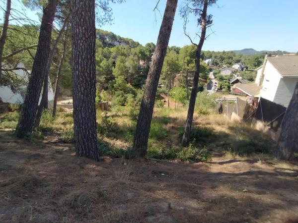 Terreno en avenida de la Mare de Déu de Lourdes, 74