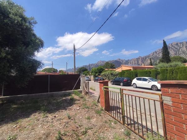 Terreno en calle Barcelona, 23