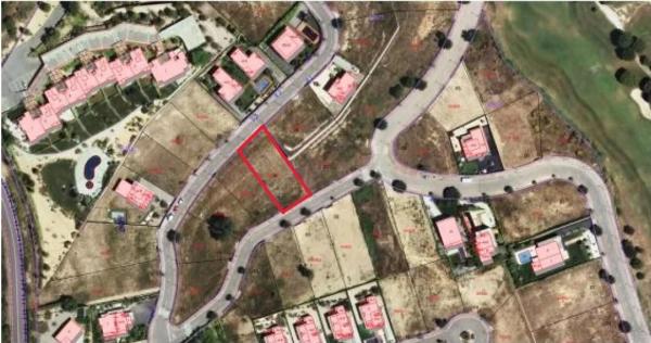 Terreno en calle Núria