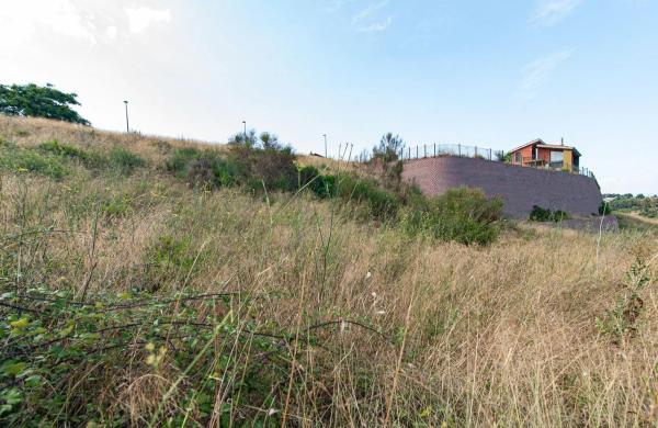 Terreno en calle Núria