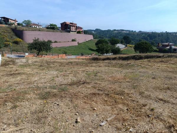 Terreno en calle Núria