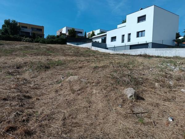 Terreno en calle Núria