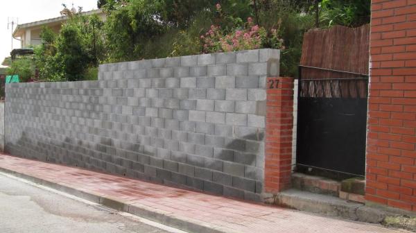 Terreno en calle Josep Maria Segarra, 27