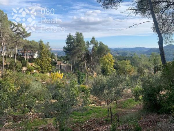 Terreno en calle Garraf