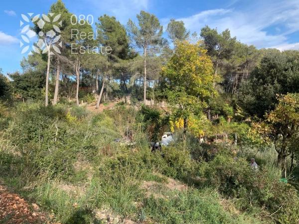 Terreno en calle Garraf