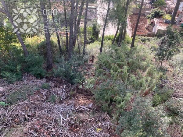Terreno en calle Garraf
