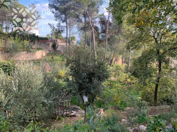 Terreno en calle Garraf