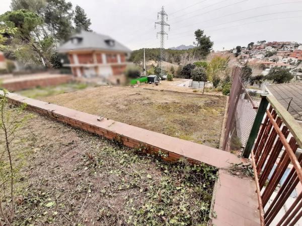 Terreno en avenida Ca n'Amat, 16