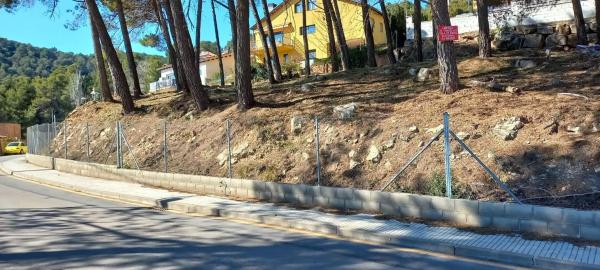 Terreno en calle del Segre, 10