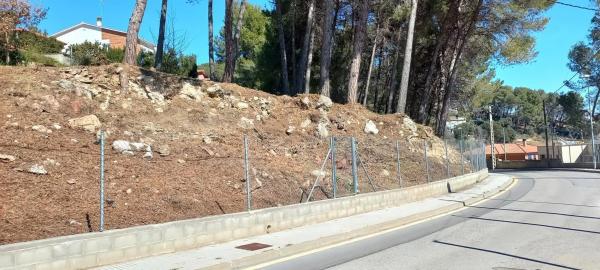 Terreno en calle del Segre, 10