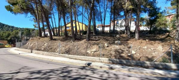 Terreno en calle del Segre, 10