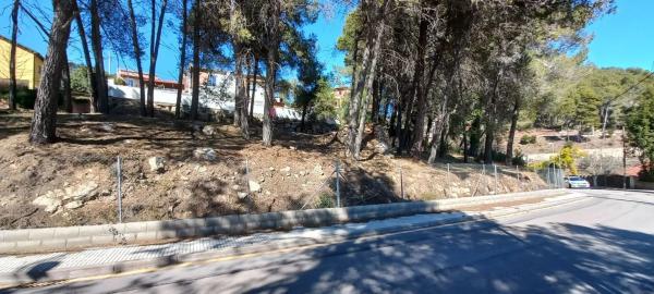Terreno en calle del Segre, 10