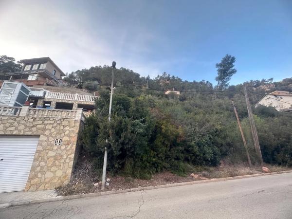 Terreno en calle Maladeta, 20