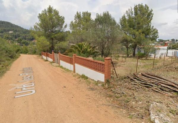 Terreno en Urbanització les Rovires, 74