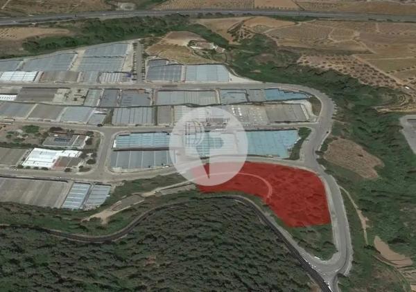 Terreno en avenida d'Europa