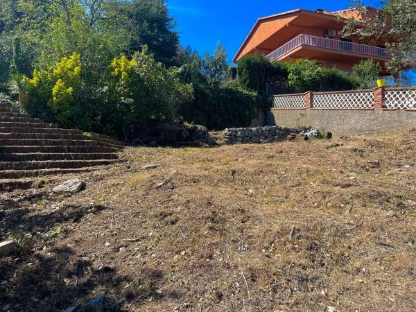 Terreno en calle Abad Escarré, 15