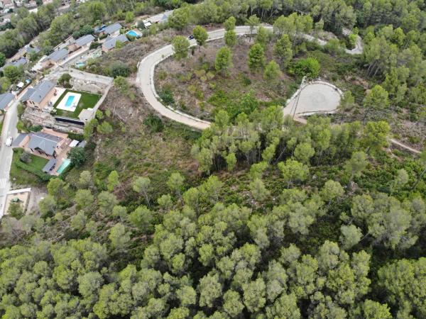 Terreno en avenida dels Pinars, 150 -152 179-181