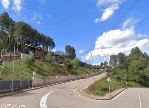 Terreno en avenida de Can Montmany