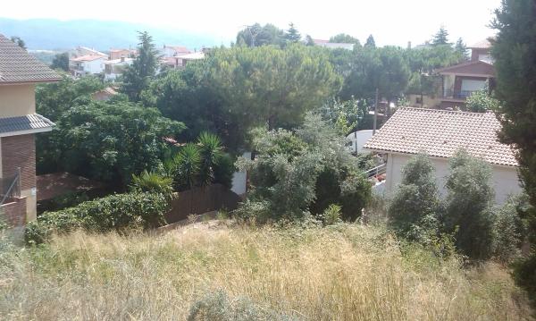 Terreno en Montserrat Roig, 13