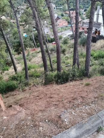 Terreno en avenida de la Mare de Déu de Lourdes, 74