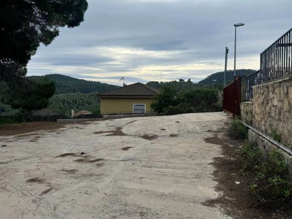 Terreno en calle Mataro, 12