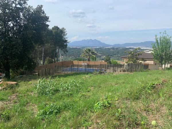 Terreno en Castellví de Rosanes