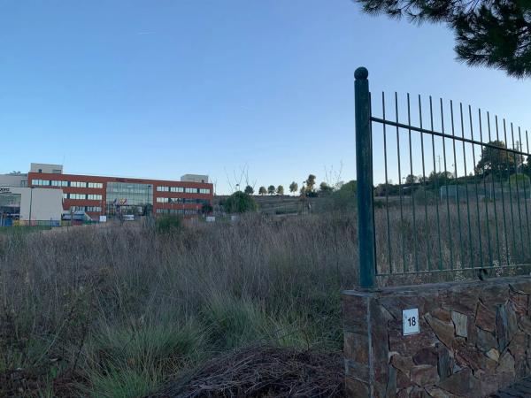 Terreno en calle Montsant Urbanización Massia Bach, 18