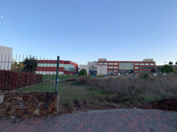 Terreno en calle Montsant Urbanización Massia Bach, 18