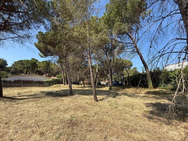 Terreno en calle Besòs