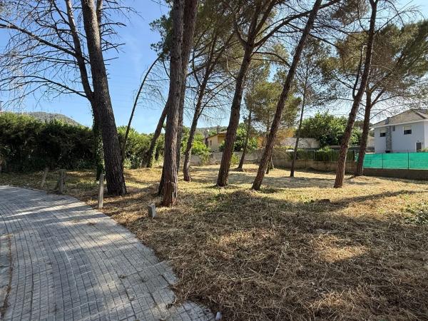 Terreno en calle Besòs