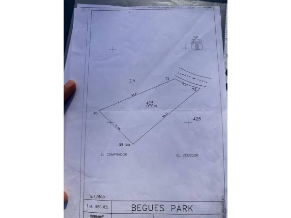 Terreno en calle Túria, 35 -27