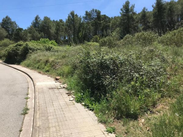 Terreno en calle Pou Nou