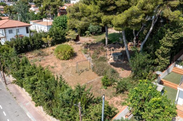 Terreno en avenida 303, 120