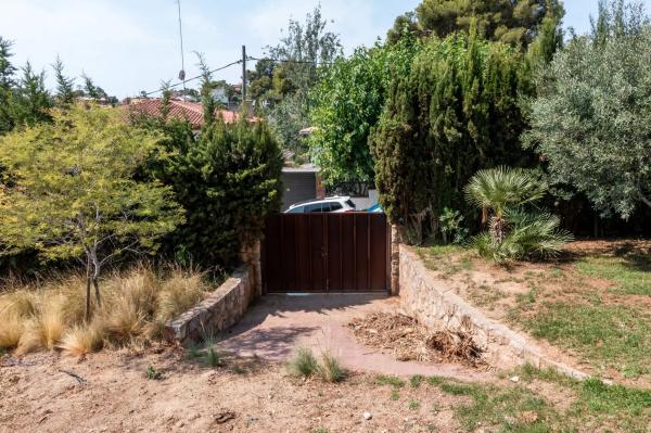 Terreno en avenida 303, 120