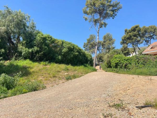 Terreno en paseo de Can Solé