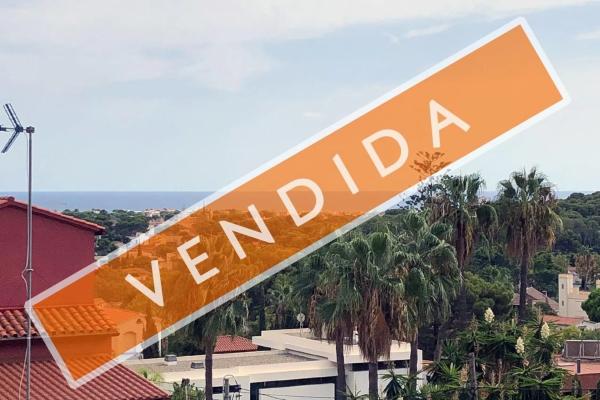 Terreno en avenida 302, 108